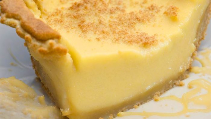 Old Fashioned Custard Pie